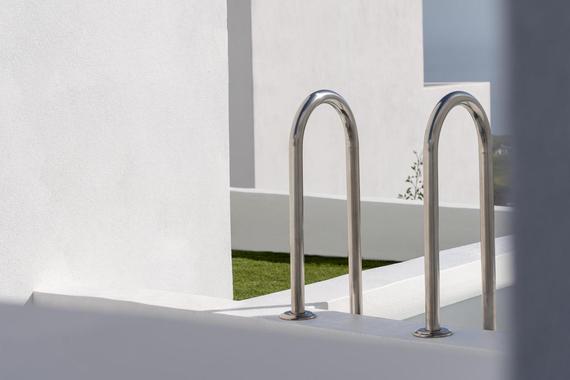 Cycladic Suites & Spa ฟิรา ภายนอก รูปภาพ