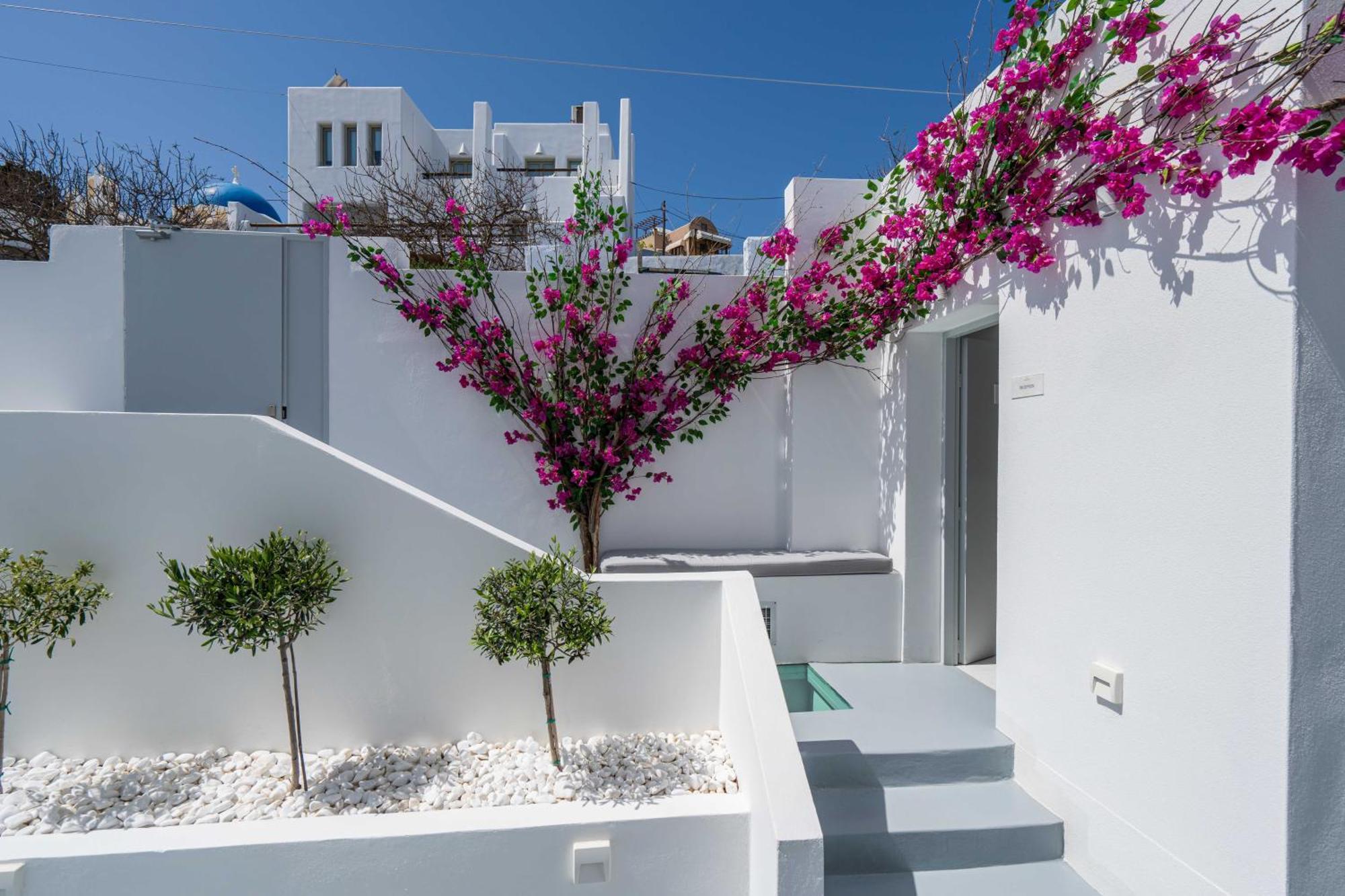 Cycladic Suites & Spa ฟิรา ภายนอก รูปภาพ