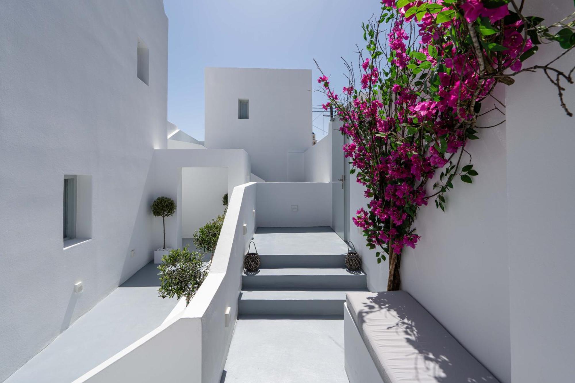 Cycladic Suites & Spa ฟิรา ภายนอก รูปภาพ