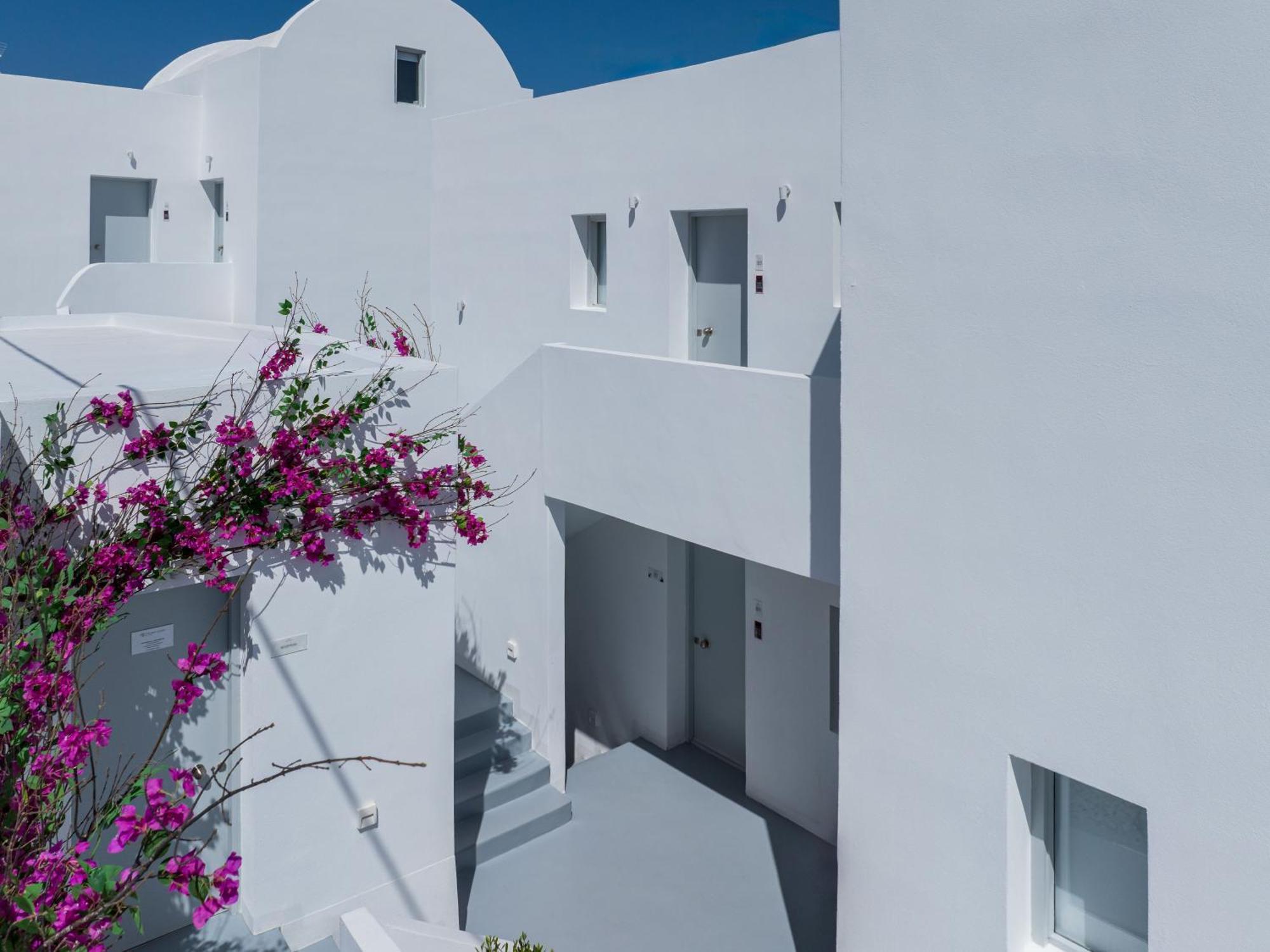 Cycladic Suites & Spa ฟิรา ภายนอก รูปภาพ