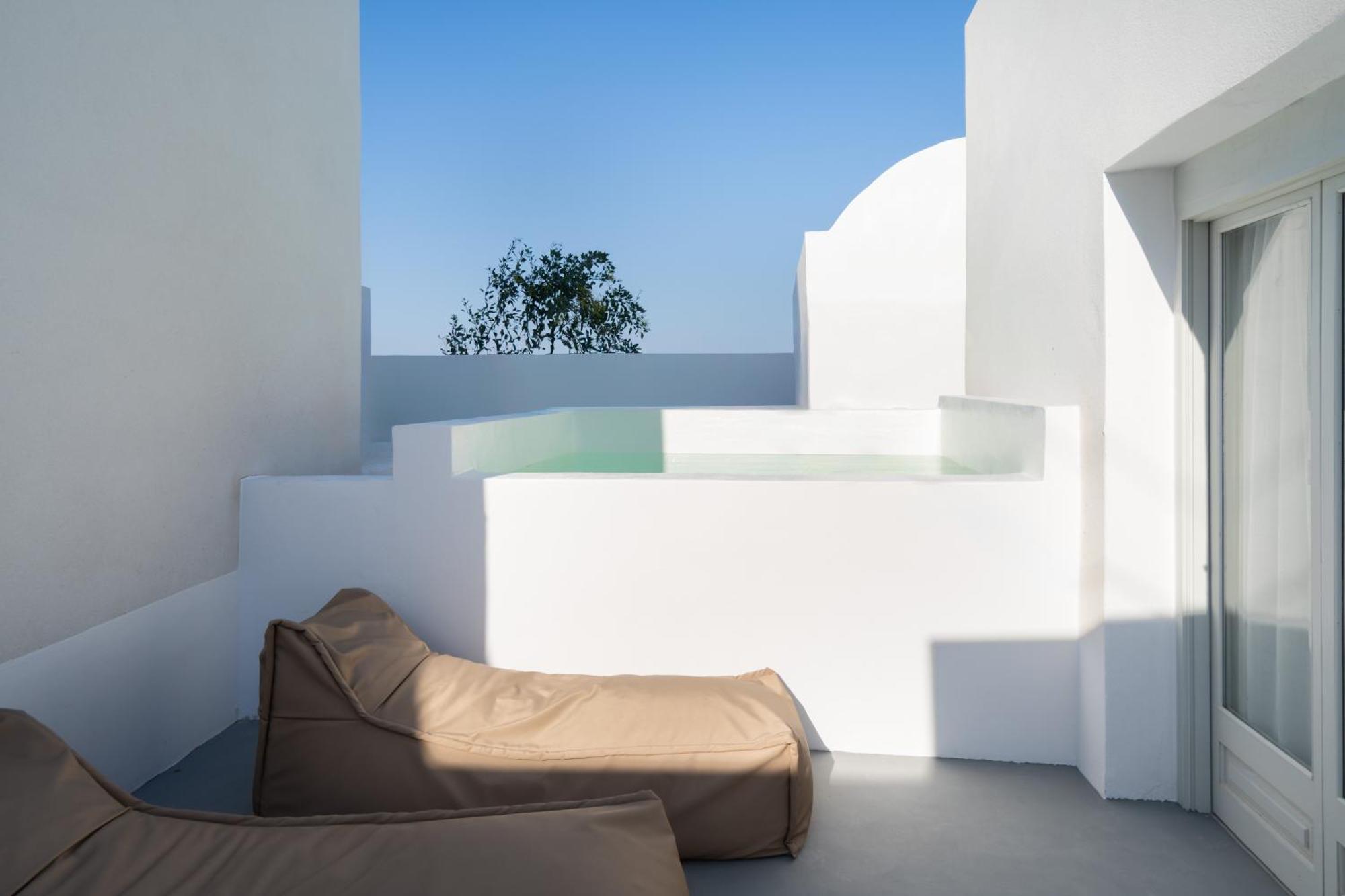 Cycladic Suites & Spa ฟิรา ภายนอก รูปภาพ